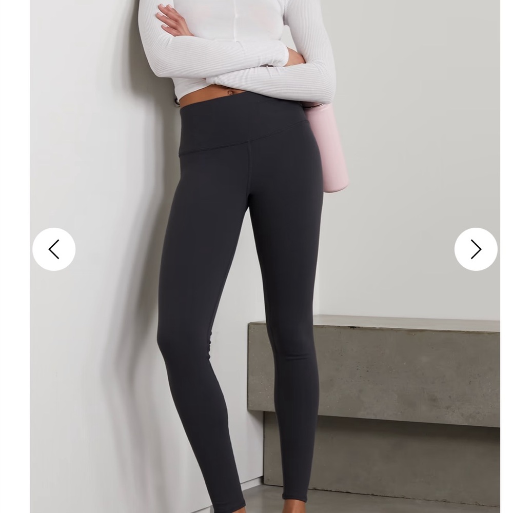 Alo Yoga 7/8 Airbrush Black Leggings Size XS